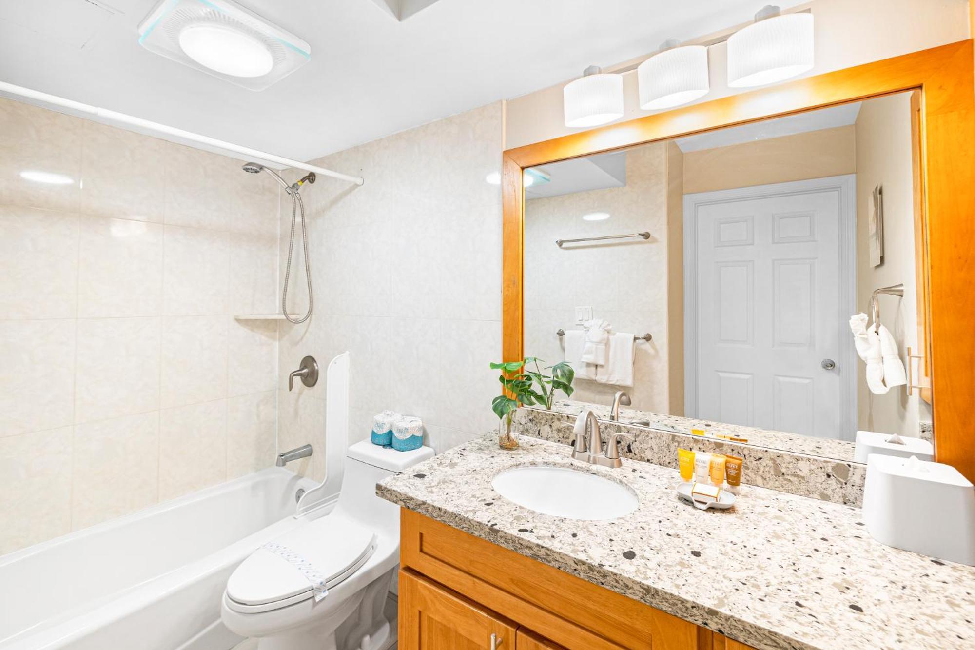 הונולולו Great Ocean View Condo, Near Beach With Free Parking! מראה חיצוני תמונה